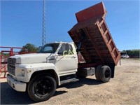 *1981 Ford F600 w/Dump Bed