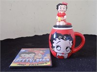 Betty Boop Mug with Lid & DVD
