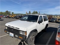 1995 Nissan Pathfinder LE