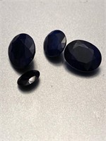 A PARCEL OF LOOSE SAPPHIRE GEMSTONES 25.20 CTW