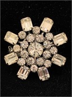 ROUND CLEAR CZ TYPE STONES BROOCH