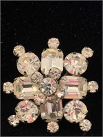SQUARE CLEAR CRYSTAL TYPE STONES BROOCH