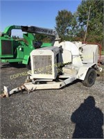 WOOD CHUCK WC17 DISC CHIPPER W/ 4CYL DIESEL