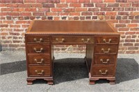 Very nice Mahg. Desk with Leather Top
