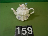 A Tele Flora Teapot