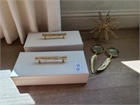 ASSORTED GOLD ITEMS & BOXES