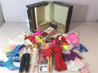 Vintage Barbie travel case, with 2 Barbie Dolls ,