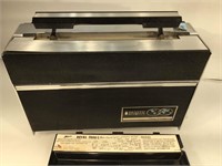 Zenith Royal 7000-1 Trans- Oceanic radio, 1961,
