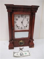 Vintage Seth Thomas 8 Day Spring Clock w/ Key