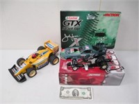 Action Castrol GTX Start Up 1:24 Scale John Force