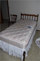 TWIN BED W/ WOOD HEADBOARD AND BOXSPRING AND