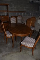 DINING ROOM TABLE 59" W/ 2 18" LEAVES X 42" WIDE