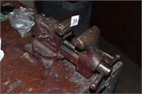BENCH VISE RED ARROW #31