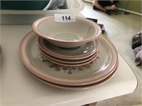 Chantilly Stoneware Japan - Bowl, (2) Plates +