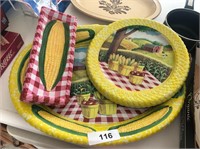 (6) Plastic Corn Trays, (3) Dinner Plates, Platter