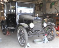 1921 Ford Model T Car, Center Door, Oval Rear