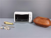 Oster Toaster Oven, Clay Baker, Electric Knife