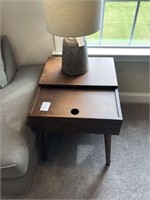 WOODEN SIDE TABLE W/ DRAWER