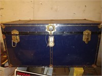 atlas steamer trunk with lock and key 36x18x18''