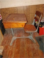 vintage school desk 30x24x28