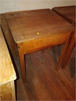 primitive wooden desk 23x26x32''