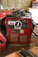 LINCOLN 225 WELDER & CABLE