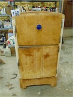 Coolerator Ice Box