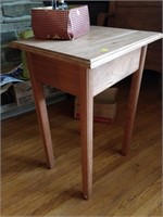 end table 19x16x28''