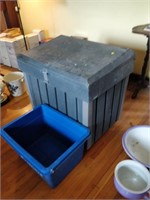 Deck box and recycling bin 31x22x29''