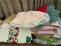 Two flats of table linens