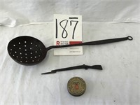 Miniature Cast Bayonet, Musket Caps Tin, & Skimme