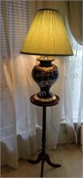 Oriental Style Lamp W/ Stand