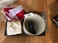 Ceramic Gift Box, Flag, Buttons & Other