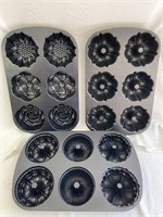 3 Nordic Ware Assorted Bundt Pans