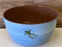 Pottery barn frog bowl