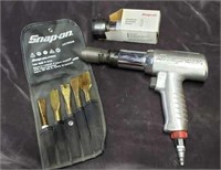 Snap-on Impact Hammer w/ Chisels & Universal