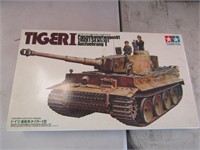NEW Tamiya German Tiger I Panzerkamp Tank