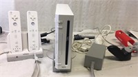 Nintendo Wii White Game System w/Accessories