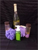 HAND SOAP AND BODY WASH GIFT PACK