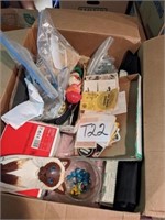 Box lot of vintage items incl. Star Trek toys