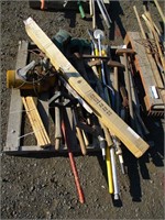 Pallet of Miscellaneous Garden Tools