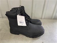 Mens Boots Size 10