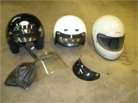 3 Helmets
