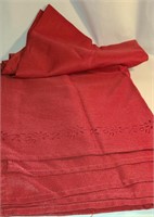 Red Linen Table Cloth Poinsetta