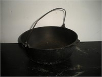 Cast Iron No. 5 Pot