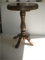 Pedestal Table, 24 inches Tall