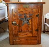 Oak end table