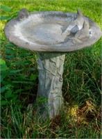 Small bird bath