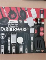 NIB Farberware Kitchen Tool & Gadget Set