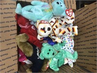 Lot of 20 TY Beanie babies with tags .